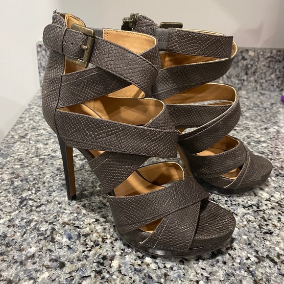 Nine West heels - Picture 2 of 6